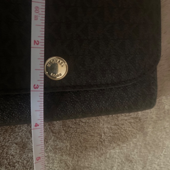 NWOT, Michael Kors Brown Signature Canvas 2-in-1 wallet and card holder w chain - Picture 11 of 12